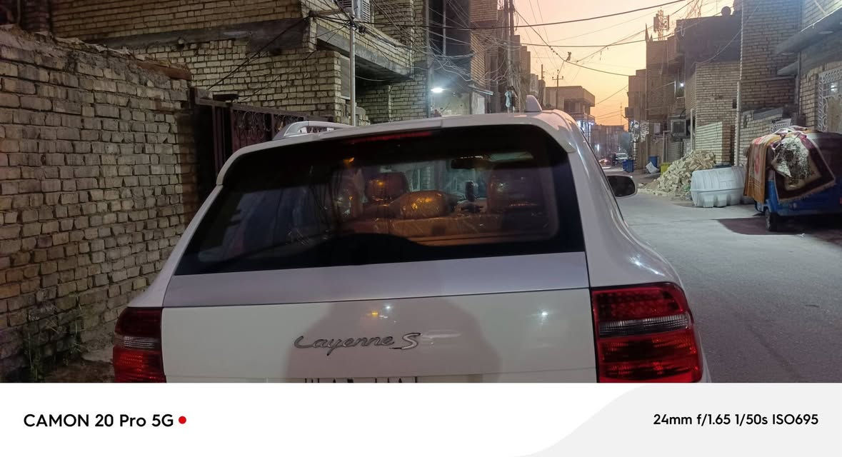 سلام عليكم اخواني بورش موديل 2008 محرك لاكززز  8 ساندر السيارة خير من الله تخم تاير تبريد ثلج سنتر لك السعر 95 ورقه بيه مجال رقم بغداد السنويه الاحد 27 رقم هاتف ***********
