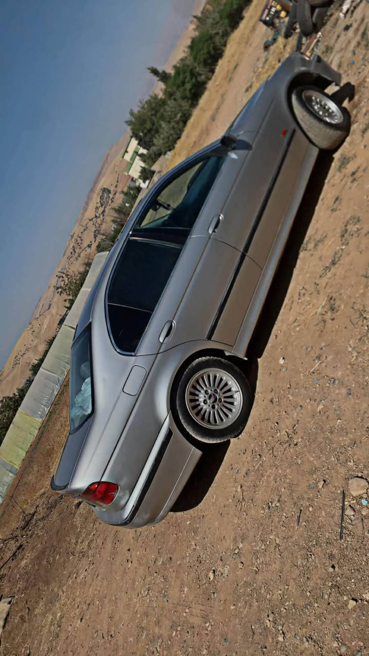 BMW E39 (سەقەر) 530 - بۆ فرۆشتن 🚀🔥
ئۆتۆمبێلێکی زۆر خاوێن و توندوتۆڵ، تایبەت بۆ ئاشقانی گێر عادی و هێز!  
 مۆدێل: 530i  
 گێر: عادی () 🕹️
 ڕەنگ: زیوی (Silver)  
 : بێ سڵاید
 بێدەعام (بە شەرت) ❌💥  
 مەکینە و گێر و تەقە و ڕەقە بە شەرت، بێ کێشە   
 ناوەوە و دەرەوەی زۆر خاوێنە.  
📍 شوێن: تەکیە
💰سعر: ٤٠وەرەقه(,40)
📞 ژمارەی پەیوەندی: ***********به س وه تسئاب
