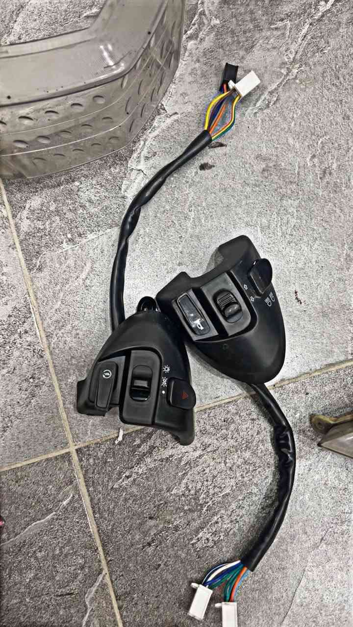 اكسسوارات • تفاصيل ناقصة