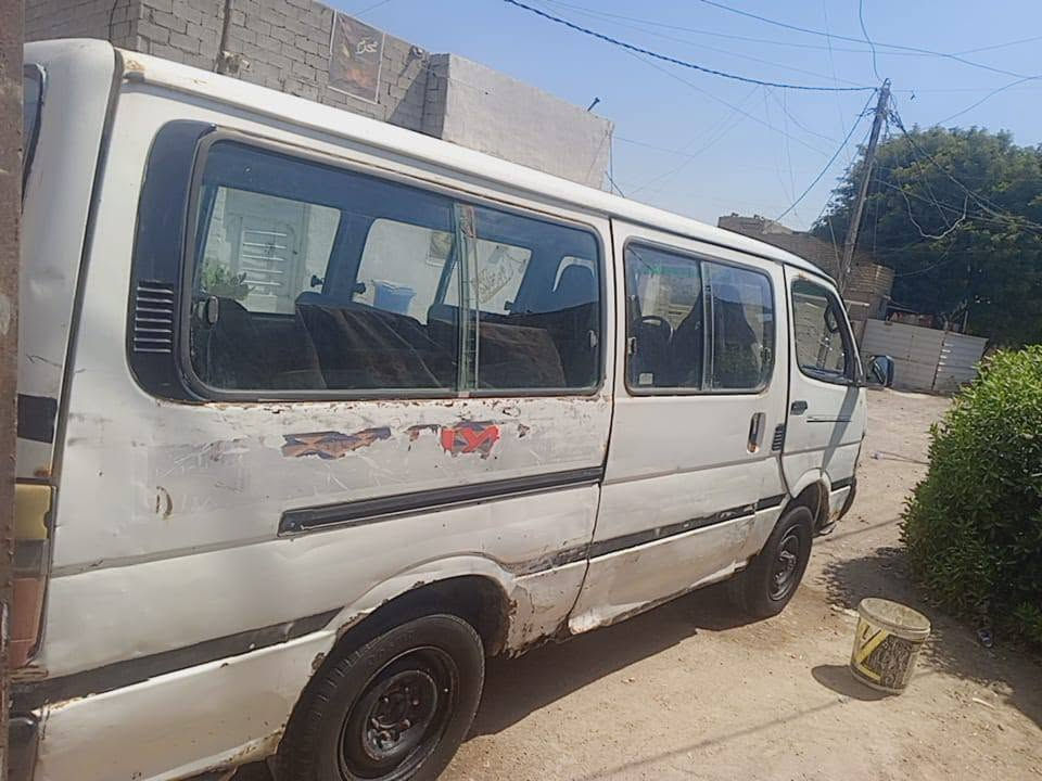 *********** سياره كوم حديد سعر 18 جير ومكينه كفاله مكينه ونجي جير اوتوماتيك
