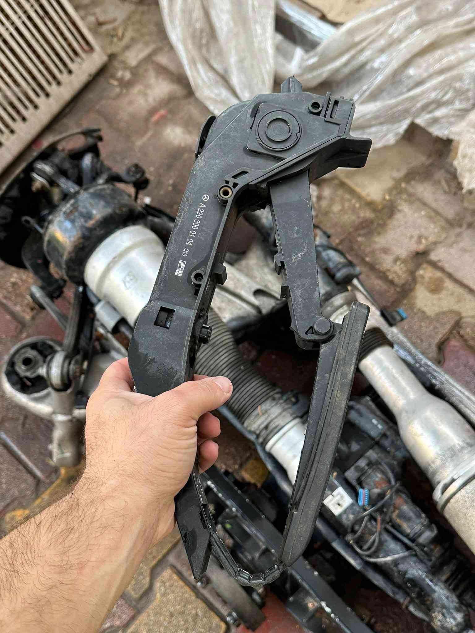 مرسيدس S550 • W221 • عربانه خلفيه