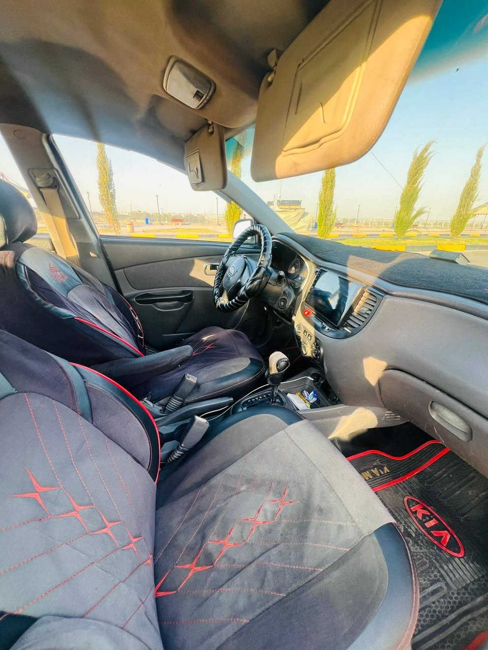 Kia Rio   2010

سيارة رقم انبار

كدام العين بيها ضرر بالدوسه والحوض الوره وبيها معجون

للاستفسار
***********
***********‏
