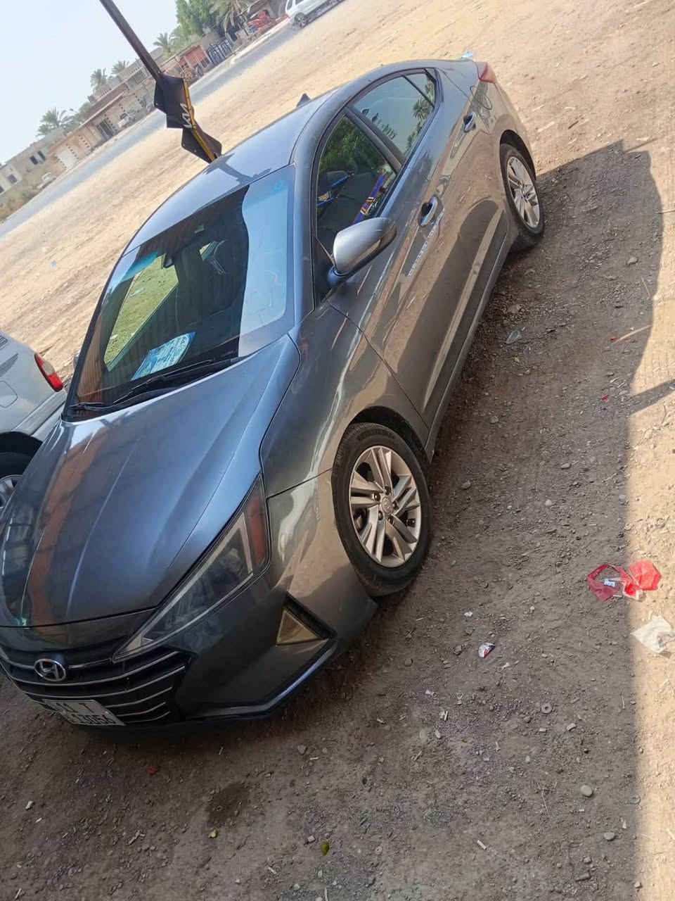 السلام عليكم
النترا 2019 

رقم بغداد الدولي 

بيها 4 قطع صبغ 

سونار موجود ب المنشور 

بدون دواخل 

السعر / 108 وبيها مجال بسيط 

مكاني/ ديالى جديدة الشط 

للاستفسار/ ***********

