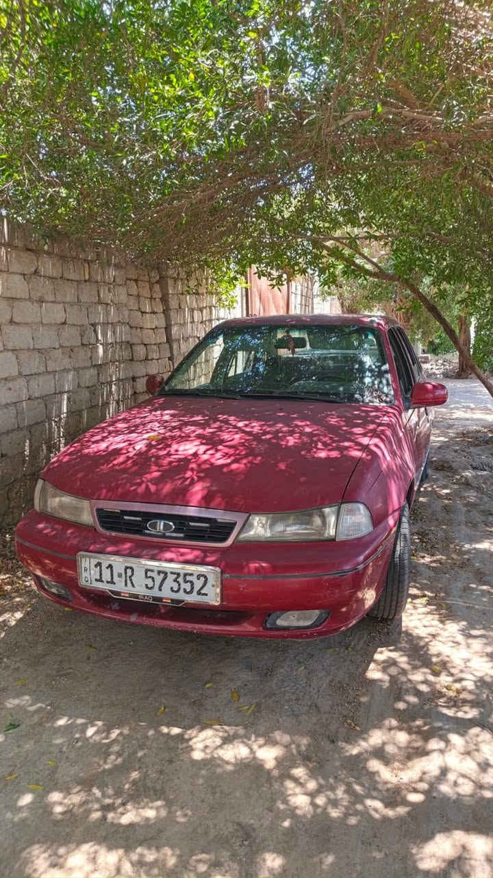 سلام عليكم دايو سلو البيع  رقم بغداد موديل 95 سعر 33 وبيها مجال رقم ***********
