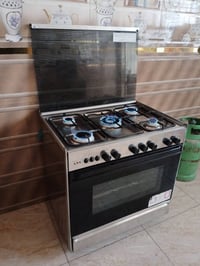 طباخ عشتار • شغال • نظيف