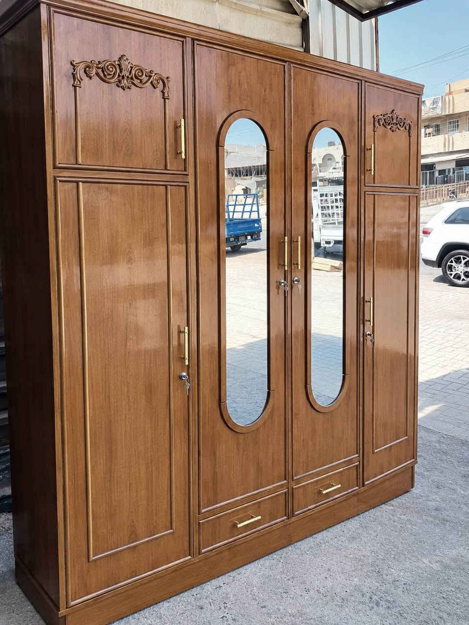 كنتور 4ابواب وملحق داخل وخارج صاج ضهر جرجوبه للاستفسار خاص او الاتصال ***********
