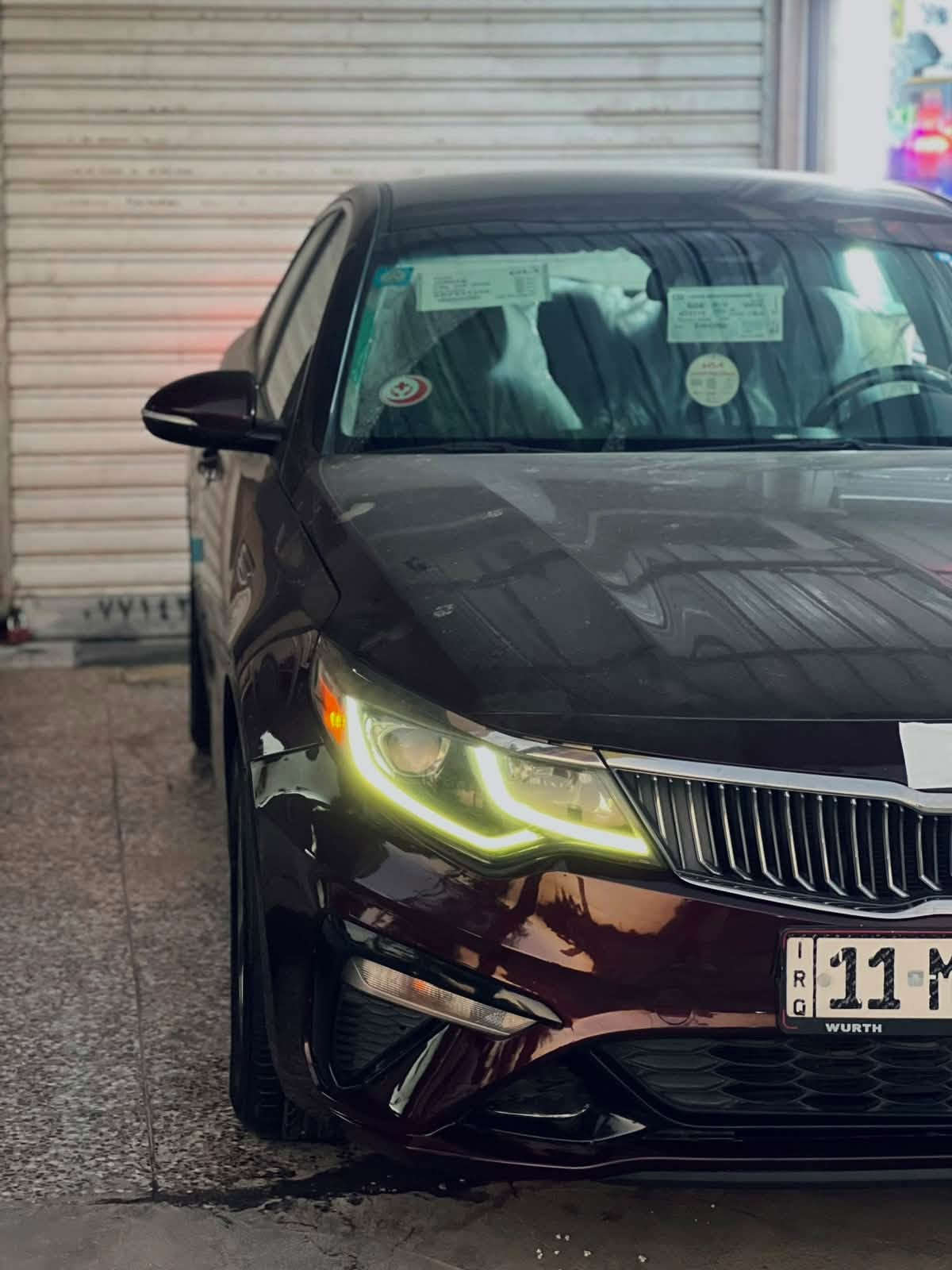 كيا اوبتما موديل 2019
حادث باب فقط بدون اي دواخل بجم كبس 
حته مزداتها بلاديات 
رقم بغداد بسمي سنويه ل31 وهزه جديده 
السياره ماشيه 65 الف حقيقي 
مكينه كفاله من الفتح 
صدر امامي خلفي تبريد كلهن شركة بشرط
رادار موجود بيها 
تحديد مسار 
مانع تصادم 
تحكم
شاشه كار بلي 
نقطه عمياء 
حساسات خلفيه
درايف مود 
وبعد بيها مواصفات 
سونار المندلاوي موجود بلمنشور ويه الصور 
مكان السياره بغداد الشرطه الرابعه
***********
السعر 120 وشايف كل الخير الياخذها
