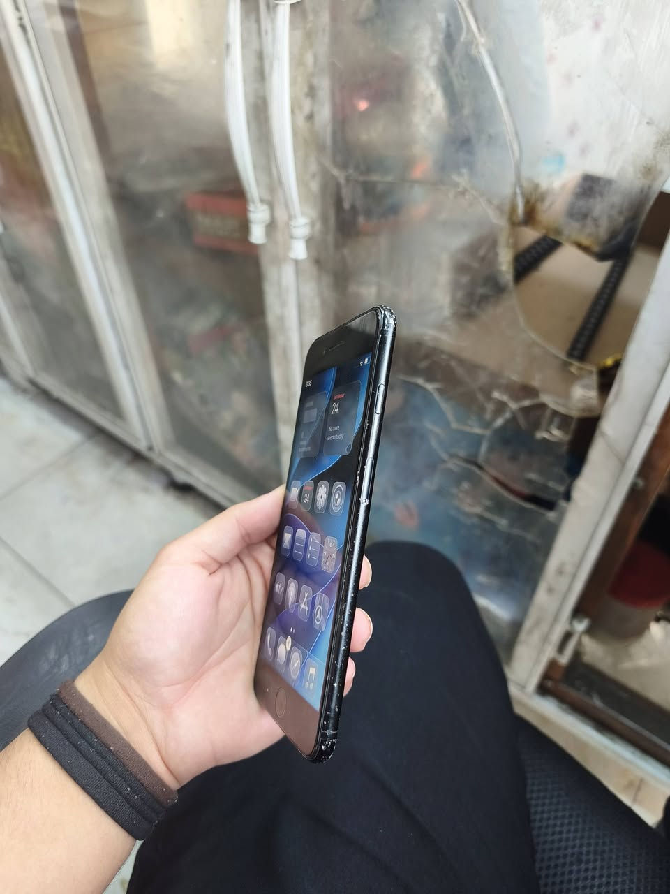 آيفون ٧ بلس • ١٢٨ • بطارية وشاشة مبدلة