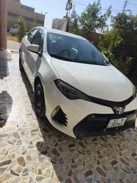 كورلا 14جاهزه مكينه كير حداديه تخم تاير تبريد ثلج سياره جاهزه للخير مو...