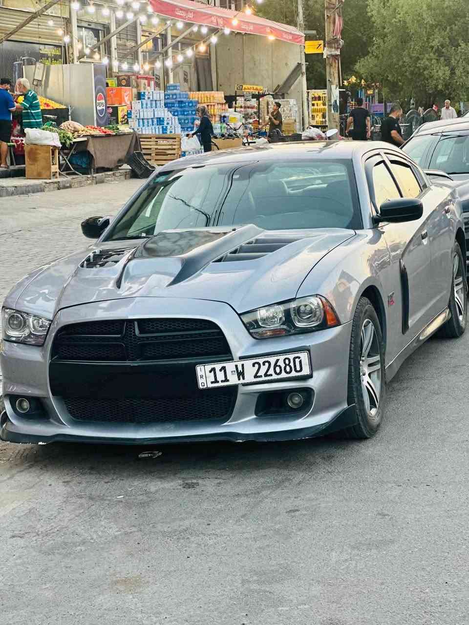 السلام عليكم جارجر 2013 وارد كندي 5700 فول مواصفات
�

* مكينة 5.7 HEMI V8
* 8 سلندر
* قوة 370 حصان
* گير أوتوماتيك 5 سرعات
* دفع خلفي RWD
* جلد كامل
* مقاعد أمامية كهربائية
* تسخين وتبريد المقاعد
* دركسون جلد وتسخين
* تحكم بالمقود
* فتحة سقف كهربائية
* شاشة Uconnect
* نظام ملاحة
* كاميرا خلفية
* حساسات خلفية
* تشغيل عن بُعد Remote Start
* بصمة/دخول وتشغيل بدون مفتاح حسب التجهيز
* مثبت سرعة
* تحكم بالمكيف Dual Zone
* نظام صوت Beats Premium
* بلوتوث وUSB/AUX
* أنوار HID
* جنوط R/T رياضية
* نظام ABS ومانع انزلاق
* مراقبة رادارات جانبيه
* نظام ECO / MDR/T 
*عينه اس ار تي300 العداد
*عليها منضومه غاز 60 لتر يعني انسى شي اسمه صرف بانزين 
*تبريد ثلج❄️
*منضومه زنون شعاعيه سعرها 500الف 
*ملاحضه بيها صوت بطل بالجهه مال سايق صارله اهواي ومرات ايسوي رجفه تروح وترجع بس من امشي معدل مستقره السياره مامئثر صارلي سنه امشي عليه اروح بيها السياره للدوام وارجع بس على مود مااتفاشل وياك اوكعلك فلوس مكينه 11 ورقه اتريد اتصلح اتريد اتبدل مكينه اتريد اتبقيها على وضعها كلشي ماعليها بس اني اوكعلك فلوس مكينه
*مكان السياره بغداد الاطباء
*رقم المبايل ***********
