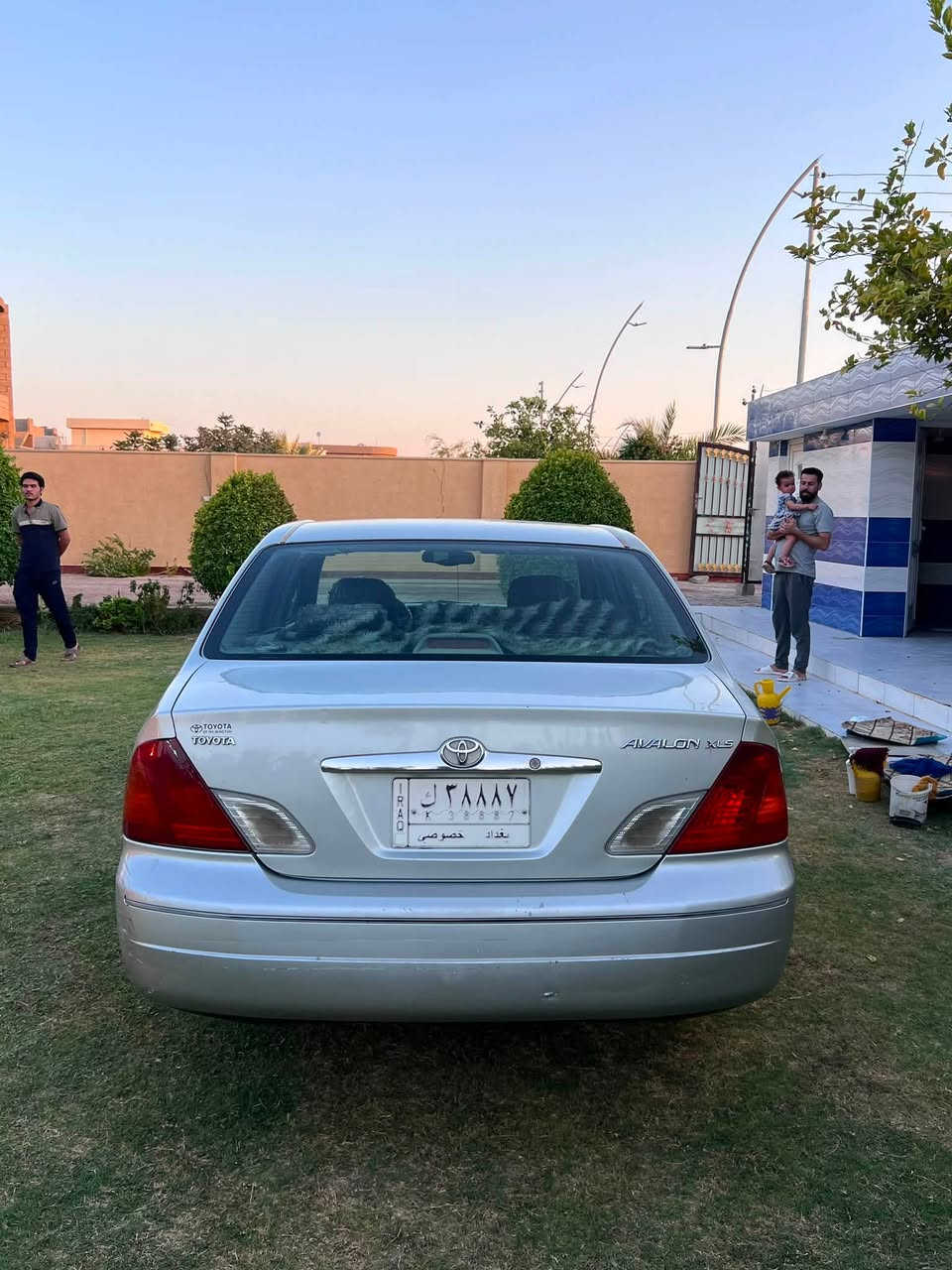 للبيع افلون موديل 2001 أمريكي .مشروع وطني تحويل ثاني يوم كير محرك خير من الله تبريد شغال صدر امامي خلفي. ضرر قطعتين بدون دواخل السعر 80 وبيها مجال مكان الأنبار رمادي 
للاستفسار اتصل بالرقم ***********
