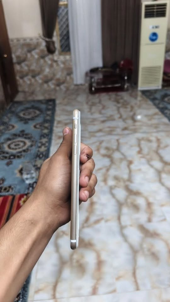 ايفون 7بلاص 
شخط مابي نضافه ٩٠/١٠٠

ذاكره ٢٥٦ 
بطاريه ١٠٠ مبدله

مكفول كله شغال ملحقاته لزه وكفر واير شحن

سعره ١٥٠ بي مجال قليل 
مكاني كوت مركز 
*********** بي واتساب
