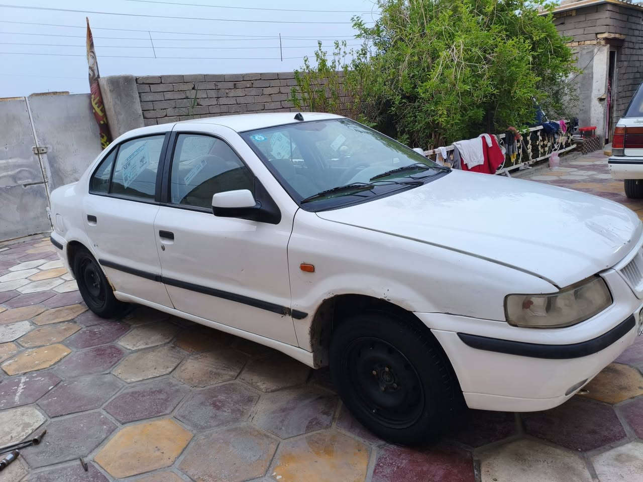 سلام عليكم سياره سمند موديل 11 سياره نضيفه مايها ضربه فقط تكحيلات بيه طعجه بل بنيد سياره شوف عينك نضافه فول حدايه نضيفه مكينه فرنسي نضيف تبريد عاطل كمبريسر جديد *********** مكاني ناصريه رقم بي وتساب

