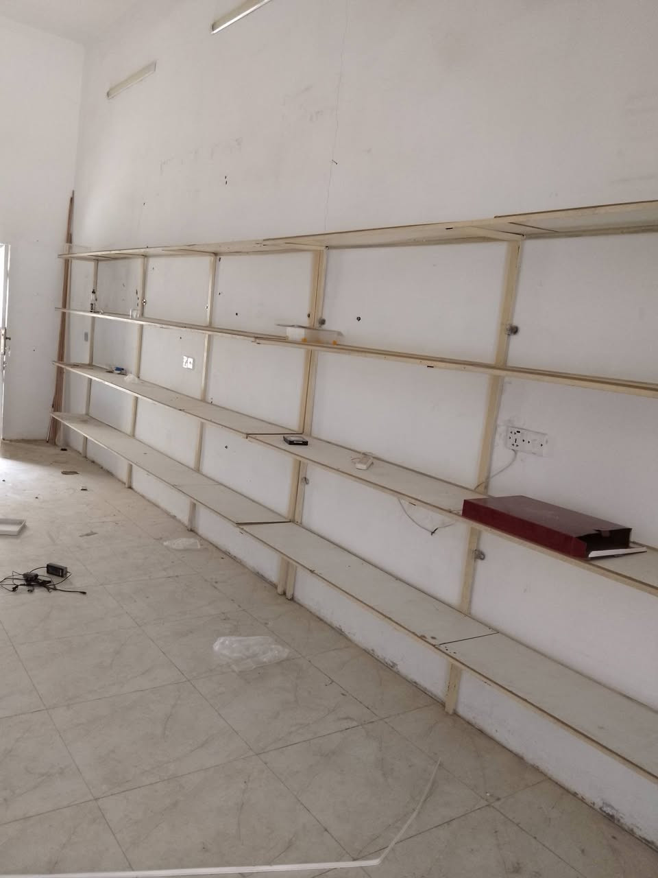رفوف حديد اصلي يتحمل وزن ثقيل .. ارتفاع مترين .. عرض 4 امتار .. عمق 50سم .. عندي 5 قطع كل قطعه 4 متر
قيم واخذ بلي الله يرضه بيه .. المكان ديالى الخالص 
للاستفسار ***********
رفوف حديد اصلي يتحمل وزن ثقيل .. ارتفاع مترين .. عرض 4 امتار .. عمق 50سم .. عندي 5 قطع كل قطعه 4 متر
