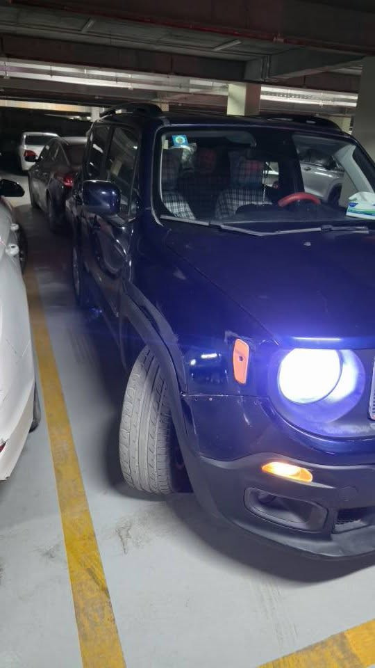Jeep 2018
 جيب رانجد 2018 فول للاخير عده الفتحة 
تحكم مري تحكم جام كلة اوتو 
تحكم دفع رباعي كير اوتو تشغيل عن بعد 
بصمة ابواب كروز سرعة
 شاشة اعطال شاشة كامرة وبعد هواي مواصفات
محرك 2400 4سلندر
حدادية جديدة  تبريد ثلج وية سويج
سيارة كفالة عامة ضرر امريكا جنطة فقط وبالعراق صار بية طخة بجاملغ الامامي جهت الراكب ونصبغ 
كفالة السيارة كلة 
رقم بغداد مداور ثاني يوم  
السيارة حلوة وجديدة كاملة ماعايزة  السعر 115
رقم الهاتف ***********
.
