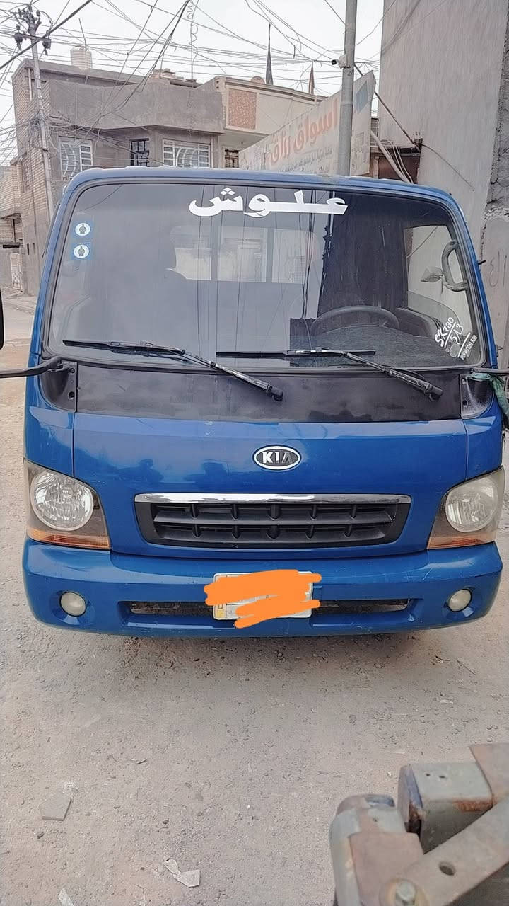 ام عيون • ٢٠٠٠ • اوراق
