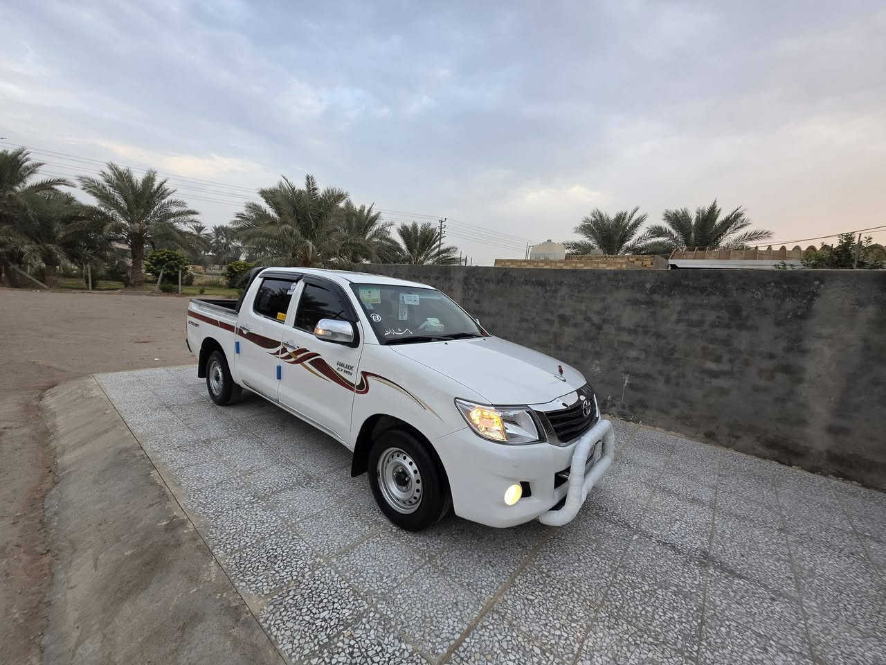 هايلوكس • ٢٠١٣ • رقم بغداد