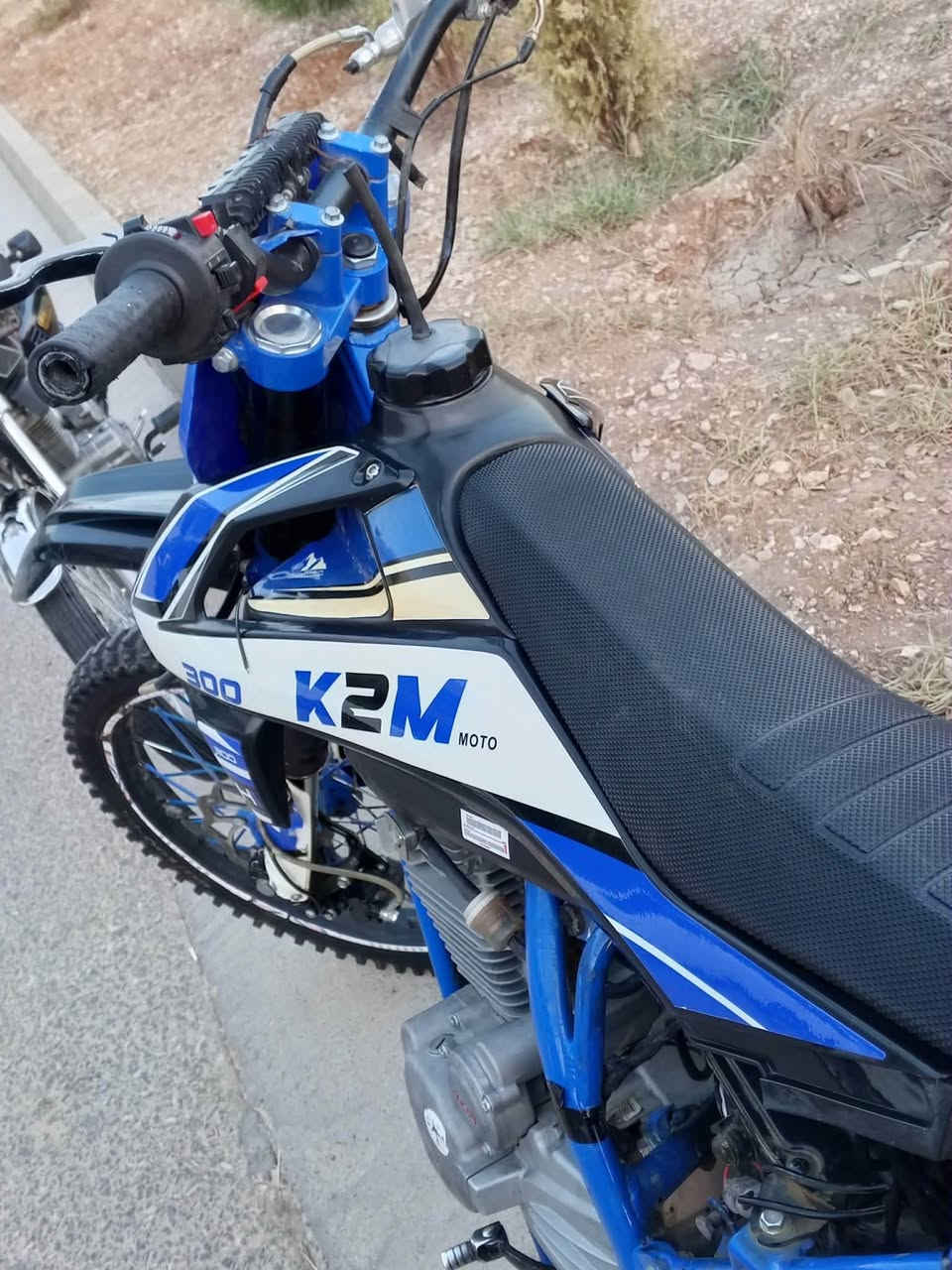 ســـەرەتـا بـەنـاوی خـوا🌹
K2M 300✅
مۆدێل2024📦
بۆفرۆشتن ماتۆڕەکە تا بڵێی بەقوەت و خۆشە  سلفە مەکینەی ٣٠٠ یە بێعەیبە ماتۆڕەکە خوار هەموو بازاڕئەیفرۆشم
 ماتۆرەکە هەموو گیانی لۆک ماوەتەوە  
لە سلێمانی م📌
سعری ٩٠٠ هەزارو کەمێ مەعامەلەیە💲
موشتەری نی سەری خۆت و منیش مەیەشێنە❤️
گـەیـانـدنـم نـیـە
***********🖤
Admini❤️🌹
