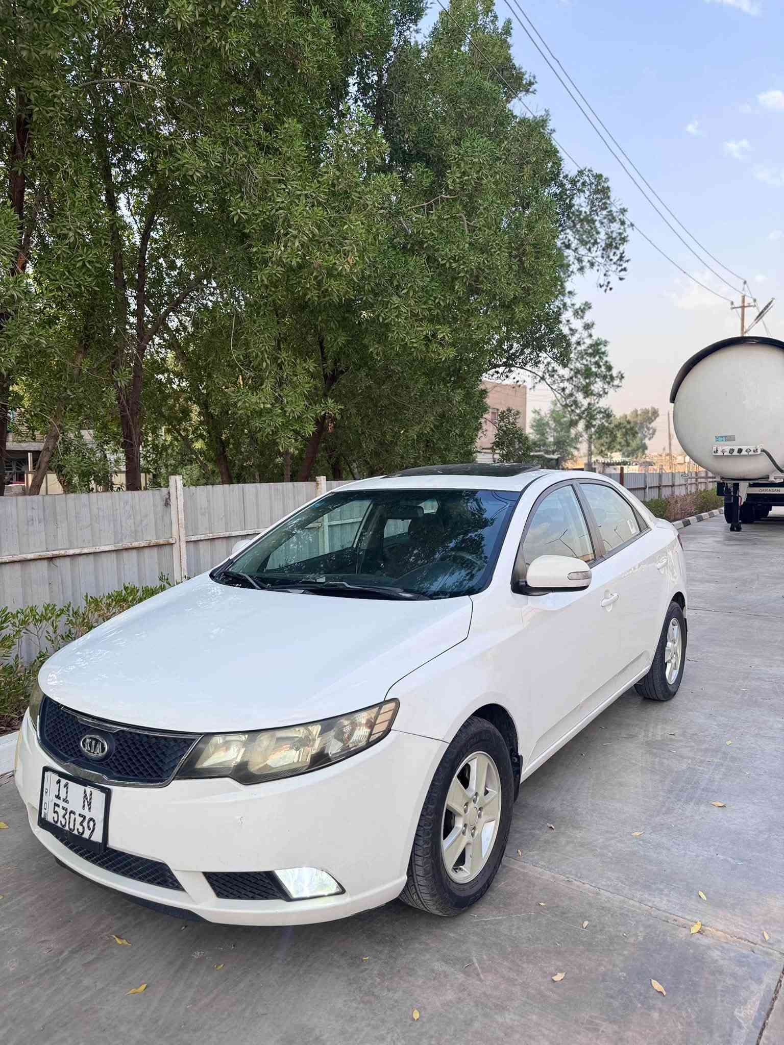 السلام عليكم
🚘 سيراتو خليجي 

2009

المواصفات :

📍 رقم بغداد نكليزي — هزتها جديدة

🔹 محرك 1600

🔹 5 ويل كب

🔹 محرك وكير كفالة

🔹 إشارات بالمراية

🔹 شاشة تدعم Apple CarPlay

🔹 كاميرا خلفية

🔹 تخم تاير صدر كله جديد

🔹 السيارة كلها جاهزة ونظيفة

🔹 تبريد بيانو 

(بيها نصف جاملغ صبغ وجاملغ امامي )

📞 للاستفسار والتفاصيل :*********** 

بغداد حي الاعلام
