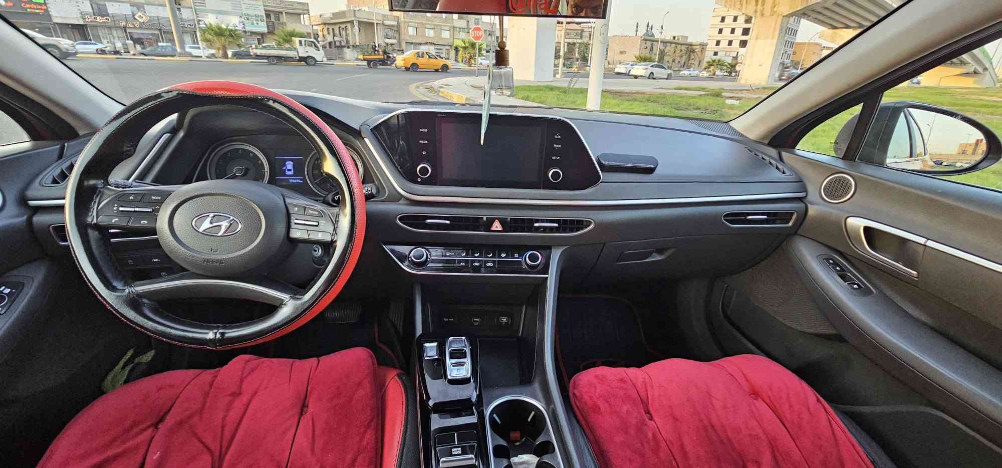 لسلام عليكم 
هيونداي سوناتا 2021
‏🚨‏🚨‏🚨للبيع او مراوس ‏🚨‏🚨‏🚨‏🚨حسب القناعه
وارد امريكي  حادث داير فقط كد ٥اصابع صبغ الباقي كفاله
رقم اربيل السنويه باسم شركه تريد تحويل او وكاله
المواصفات : 
.مكينه ٢٥٠٠ تنفس طبيعي
.رادارات 360 درجة 
.كراسي + (تدفئه 
.رادار مانع تصادم 
. رادارت جانبية ( تحذير النقطة العمياء ) 
. شاشة وسطية اكبر حجم 
. هاندبريك كهرباء 
. تحكم ستيرن جهتين 
. اضاءة امامية ليد 
. اضاءة امامية زينون 
. اضاءة خلفية ليد 
. تحديد سرعه 
. تحديد مسار
. سماعات نظام Bose
.مساحات اوتو ويا المطر تشتغل وحدها
العنوان البصره القبله خلف البريد 
لاستفسار مرايله او اتصال
 *********** 
*********** البصرة, العراق
