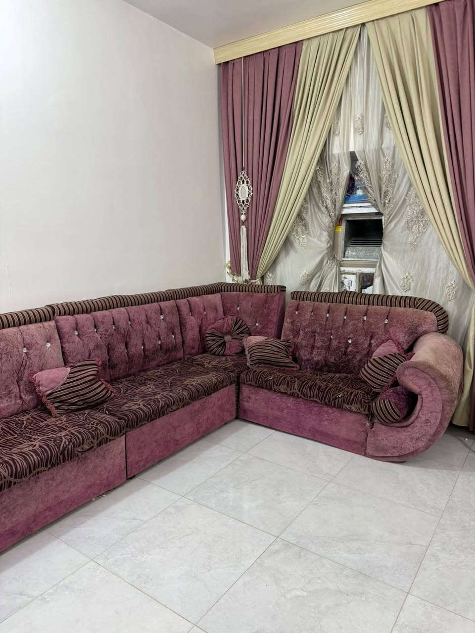 للبيع تخم مقاعد ١٤ سعر ١٨٥ وعنوان فلوجه جبيل يم جامع التقوى رقم *********** /*********** للإستفسار
