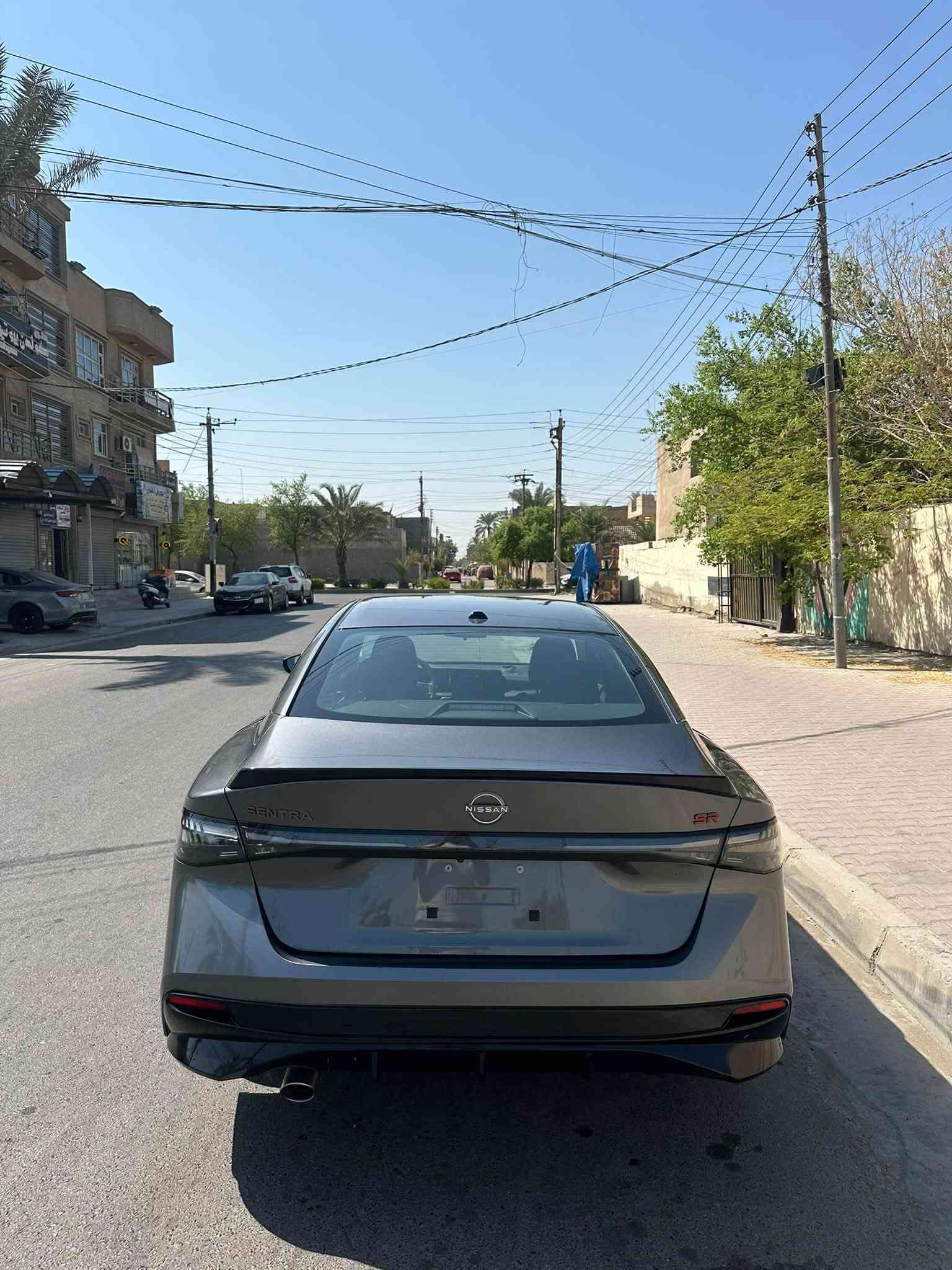 السلام عليكم
نيسان سنترا 2026 srدخول جديد 
للبيع على حادثها بدون تصليح 
سيارة اخت الزيرو ماشية 1000
جديده 
مواصفات ال sr
عداد ديجتال 
ويل كروم 19 
انارة لد بالدشبول 
بصمة 
تشغيل عن بعد 
لايت عدسات زينون 
بك لايت لد 
اشاير بالمري 
اشاير ترحيب 
رادارات 360 
دخول قبل يومين 
نقصها فقط لايت وشباك 
والايت والشباك موجودات مالتها الايت مكسور بي الجامة بس 
والشباك بي كسر شويه 
مكاني بغداد الغزالية 
***********
