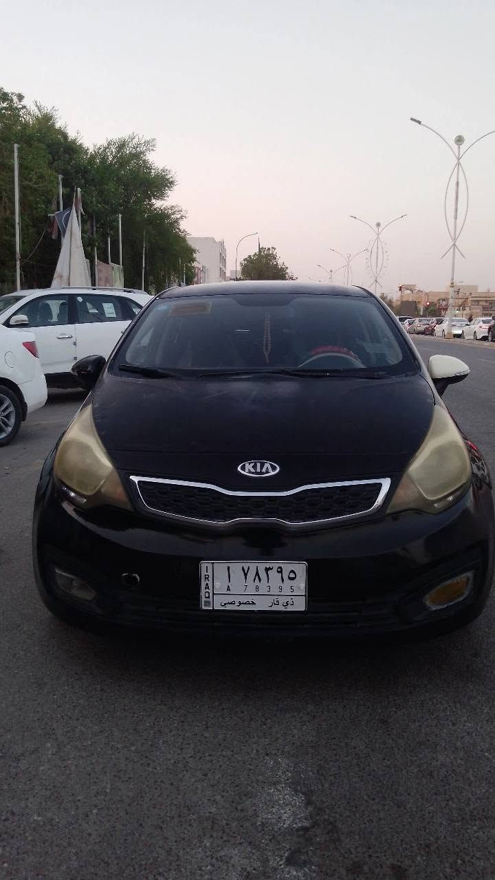 السلام عليكم
 كيه ريو🚗
موديل١٣🫆
 مكفوله من الضربه والصبغ ✅
السياره جاهزه حداديه تبريد😍 
و مكينته بيه تبخير كلش قليل 😅
السياره نضافت دواخله 95٪😍
مكان السياره ناصريه حي اور 🌐
تحويل ثاني يوم 💖
السعر ٦٢بيه مجال  💖🙏🏻
***********
*********** ناصرية, ذي قار
