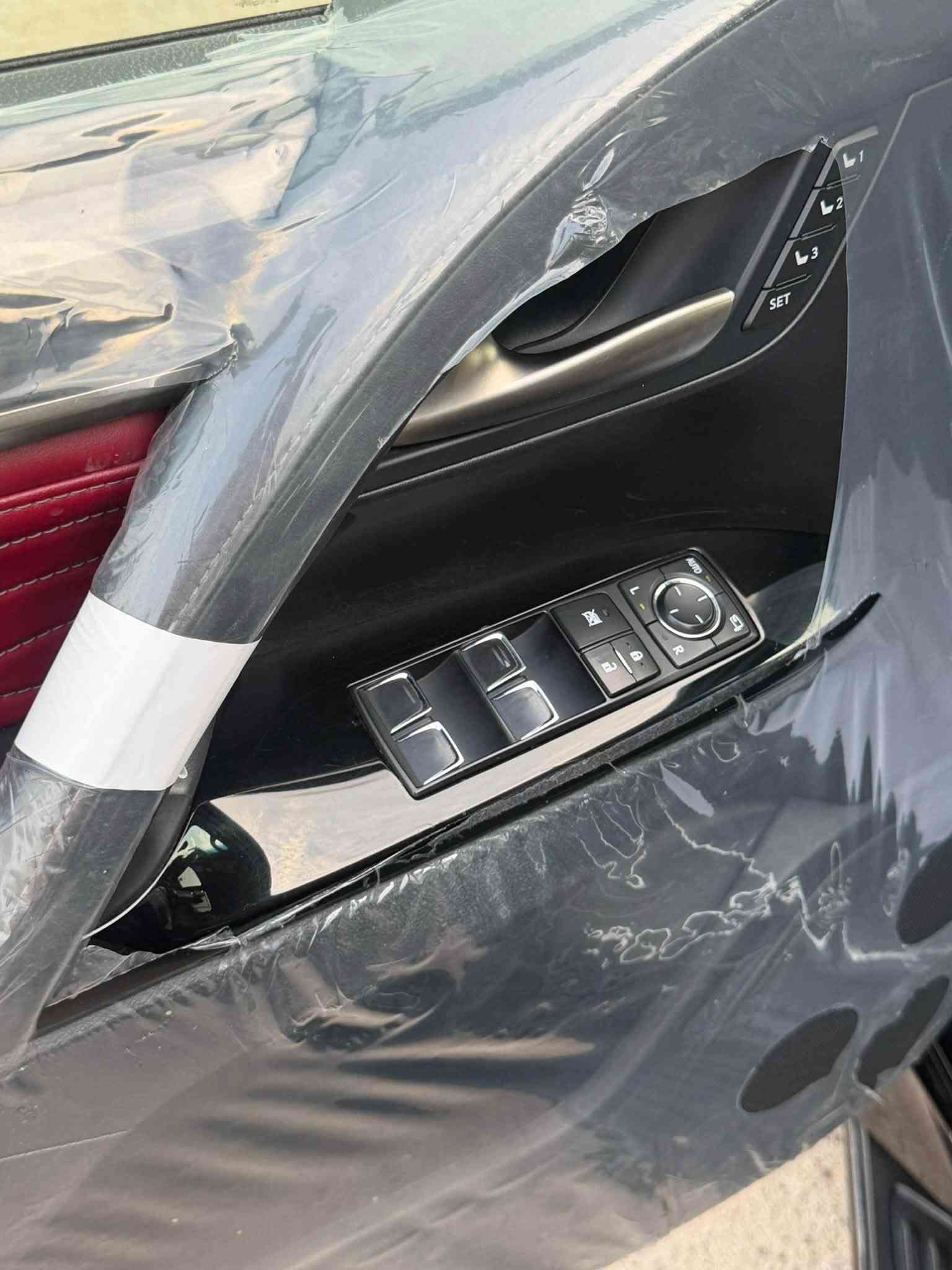 لكزس LX570 • ٢٠٢١ • ٦٨٠٠٠ كم