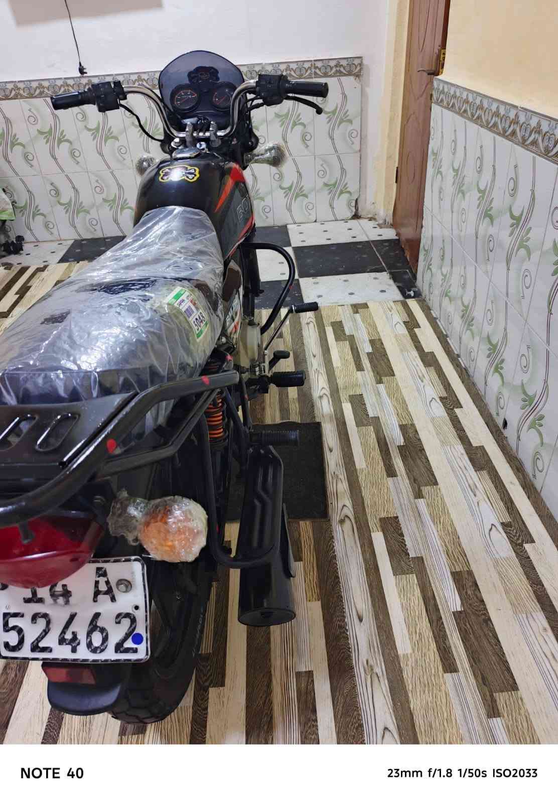 السلام عليكم دراجه بوكسر موديل 21 رقم وسنويه السعر  مليون و 850 العنوان البصره القبله ***********

نص مكتوب في الصور:
- NOTE 40 23mm f/1.8 1/50s ISO2033
- NOTE 40 23mm f/1.8 1/50s ISO2742
- NOTE 40 23mm f/1.8 1/50s ISO1492
- NOTE 40 23mm f/1.8 1/50s ISO1664
- NOTE 40 23mm f/1.8 1/50s ISO1212
- NOTE 40 23mm f/1.8 1/50s ISO2226