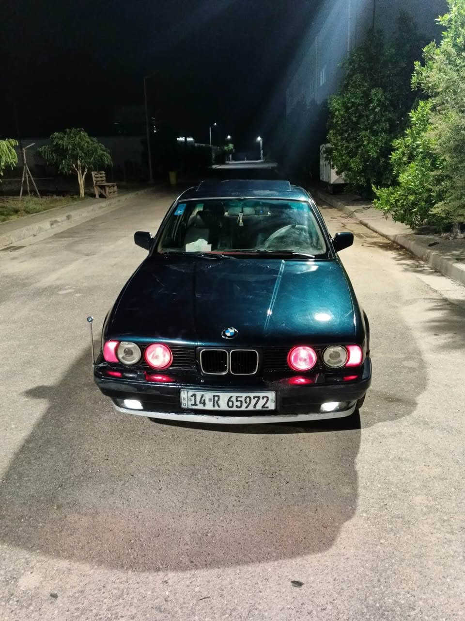 Bmw موديل 1992رقم بصره بسمي هزه وسنويه جديده سياره جاهزه وحلوه مصبوغه جماليه فرن مكفوله من الضربه كهربائيات كلها شغاله تخم تاير جديد محرك وكير كفاله غرفه جديده نظيفه تنته شغاله لايت زنون السعر 48 وبيها مجال للشراي تجي تشوف بعينك مكفوله ضربه وكص ونقل 
مكاني بصره ابو صخير 
.ملاحظه اني مكلف بالنشر اتواصل ويه رقم راعيها ومايقصر 
*********** البصرة, العراق
