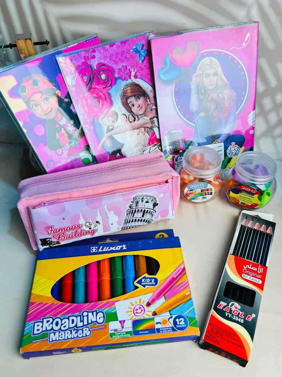 😻🎁 هديّة حلوة ومفيدة لطفلج! 🎁😻

👧🏻💗 للبنوتات و 👦🏻💙 للأولاد
عرض مرتب يجمع بين التسلية والفائدة، ويخلي طفلك يستمتع بالرسم والكتابة ويستخدم أغراضه المدرسية بكل حب 🥰✨

🎒 العرض يتكون من:
📚 دفاتر عدد 3
🖊️ محفظة أقلام
🌈 سيت ألوان ماجك عدد 12
✏️ سيت أقلام رصاص
⬜ علبة مساحات
✂️ علبة مقطاطة أقلام

🔥 كل هذا بس مناسب االحجز والاستفسار خاص  *********** بغداد, العراق
