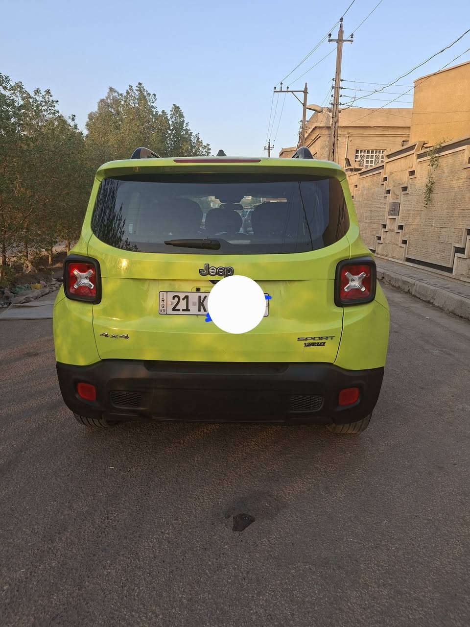 سلام عليكم جيب ركند ٢٠١٧ رقم سليمانيه باسمي سنويه لغايه ٢٠٣٠ حادث خفيف مثل ما موضح بالصور  بدون ايرباك ماشيه ٨٠ الف كليو بصمه ابواب وتشغيل عن بعد دفع رباعي 4*4 كامره دواره شاشه لمس مانع انزلاق حساس تيرات تحكم جهتين السعر ١٢٣ بيه مجال بسيط مكان بغداد /الدوره لتواصل ***********
