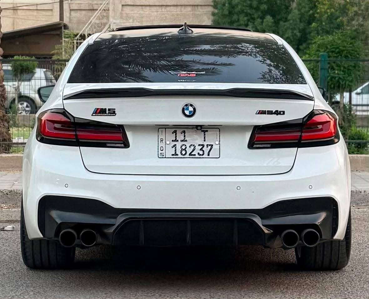 ‎للبيع | BMW 540i 
‎ام بكج بلاد  محدث كامل ٢٣ 
‎محرك ٦ سلندر تون تيربو 

‎ الموديل: 2018
الوارد: أمريكي
‎بيع او مراوس حسب القناعة

‎ المواصفات:
‎• محرك ٦ سلندر تون تيربو
‎• ماشية 95 ألف ميل
‎• ام بكج بلاد كت وفجوج وحزام امان وداخل 
‎• السيارة جاهزة بالكامل وادامه كامله
🌟
‎✔️ شاشة كبيرة لمس وماوس وتحكم بل ايد عن بعد
‎✔️ كاميرا
‎✔️ رادارات
‎✔️ حساسات أمامية وخلفية
‎✔️ التحكم بالصوت بالإشارة (Gesture Control)
‎✔️ سقف بانوراما (ستايل رولز رويس)
‎ويل كب ام اصلي حجم ٢٠ 

‎📌جاملغ وباب سايق مبدل بلادي وحافه لباب فقط لباقي كفاله

 السعر: 248 مستعجل على البيعة
‎مكاني بغداد زيونة 
رقم الهاتف ***********
