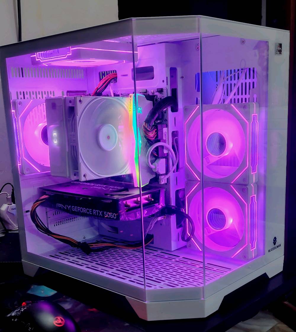 تحية طيبة للجميع 
متوفر تجميعة كيمنك للبيع كيس فقط 
السعر مليون 225 الف

CPU R5 5600X 6 CORE 12 THERADS
M. B B550M ARGB SY- YL WHITE 
RAM 8X2 16GB DDR4 TFORSE WHITE
COOLER CPU THERMALRIGHT 
GPU RTX 5060 8GB PNY X2 FAN 
POWER 600W GAMDIAS RGB
CASE WHITE WJCOOLMAN X4 FAN ARGB
M. B NVME 128GB
SSD 1TB

مكاني موصل توصيل موجود
للتواصل *********** واتسب