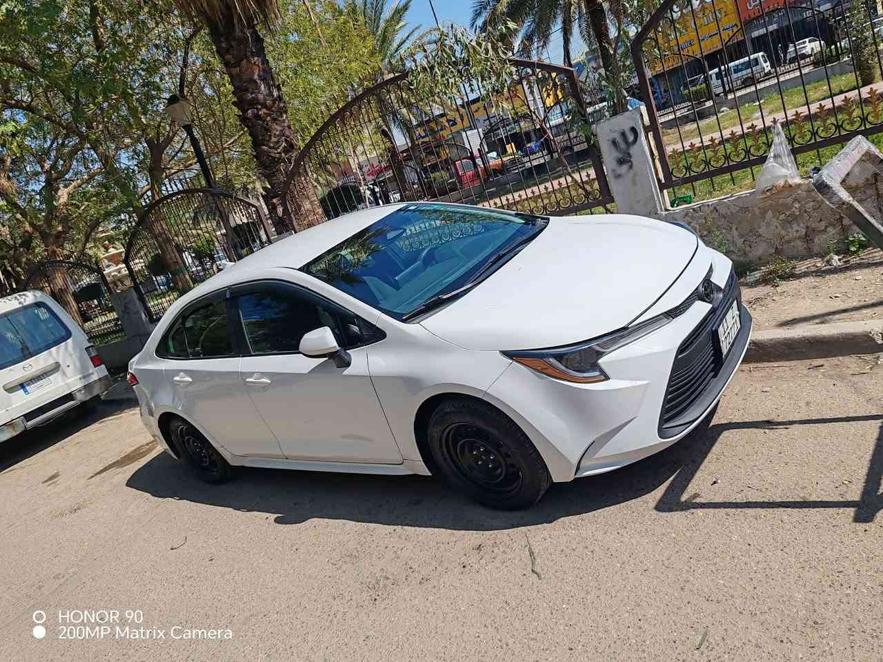 كورلة ٢٠٢٤ بيها قطع صبغ ابيع حزام ماشية ٤٣ كم السيارة جدا نضيفة مكاني بغداد السعر ١٢٥ (***********)@

نص مكتوب في الصور:
- HONOR 90 200MP Matrix Camera
- O HONOR 90
- 200MP Matrix Camera
- HONOR 90
- 5 / 13
- 2 / 13