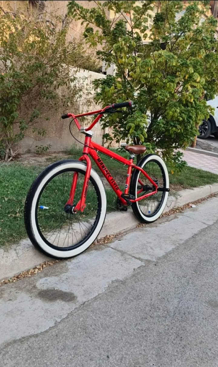 سلام عليكم
بايسكل BMX للبيع المنيوم بريكات دسك تايرات جديدات 
السعر: 200الف وبي مجال
العنوان: بغداد الاعلام
للاستفسار *********** اسيا وبي واتساب

