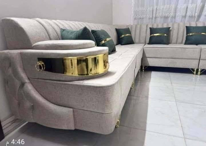 ديوان تفصال بلوك أسود  عنوانه اليوسفيه مدخل عدوانيه رقم هاتف ***********
