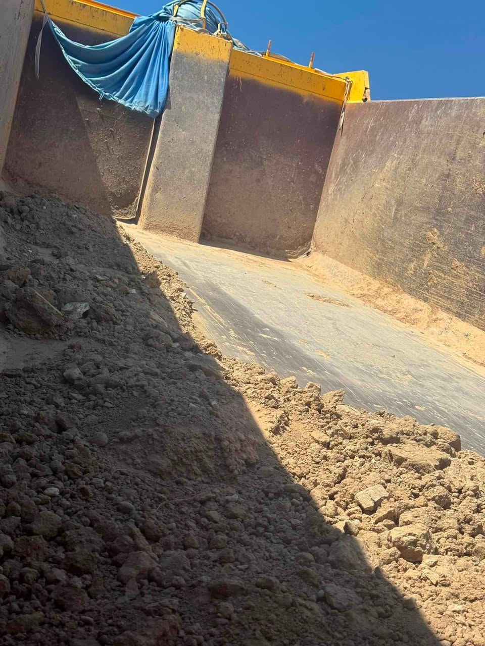 بدي جديد جعب مايلر مال بيت جدعه
دبل شاصي عالي حصيره نضيفه جك جديد 

مكفول كفاله عامه 

المكان بغداد 

***********
