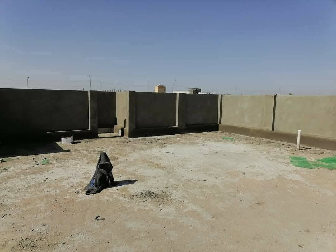 جزء من عملي لبخ اسمنت و جص استفسار اتصال على رقم *********** او مراسلة الصفحة

نص مكتوب في الصور:
- CAMON 30 5G
- 23mm f/1.8 1/50s ISO631
- CAMON 30 5G 23mm f/1.8 1/134s ISO50