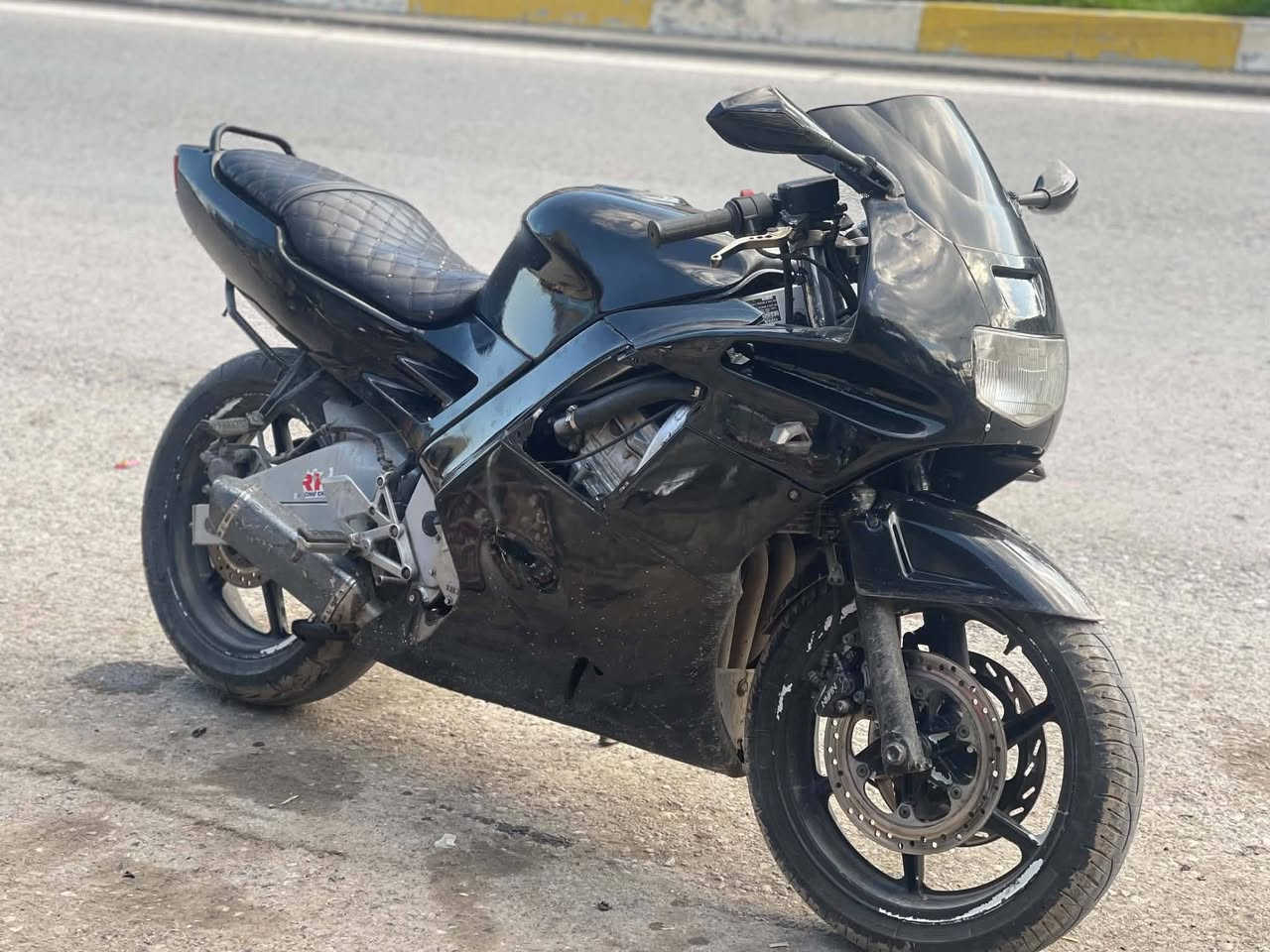 سڵاوهاوڕێیان ئەم ماتۆڕەمان هەیە بۆفرۆشتن  600 f2 مەکینەی کراوەتەوە بەڵام بێ کێشەیە ناونیشان ڕانیە سعری 12وەرەقە موشتەری چات بکات یان تەلەفۆن لەخزمەتام  ***********
