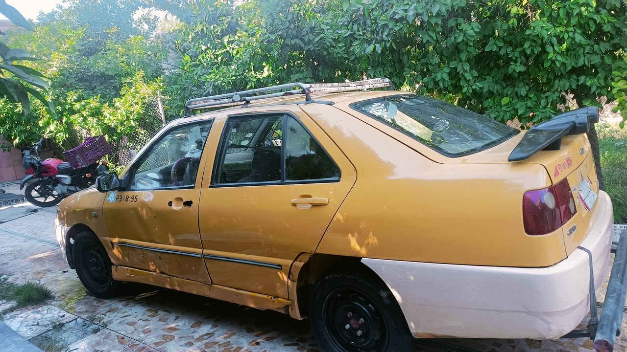 السلام عليكم 
شيري كوين 2009مكينه وكير كورله يارس vvt1600مكينه كير خير من الله تخم تاير سنويه لل2029 غرامات ما عليها شي الهيئه عليها 140ينزلن من سعرها السياره حلوه بيها ملاحضات السعر 24وبي مجال للعلم صاحبها يريد تحويل للستفسار تصل على 
***********
