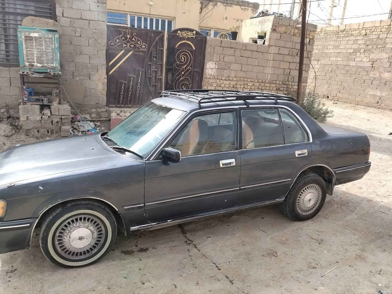 سلام عليكم 
ارنب فنصه موديل 1995قادسيه 
كير ومحرك ونجي 
تبريد شغال بس عوزه غاز 
رقم انكليزي 
السياره بأسمي 
مكاني دوانيه 
السعر 50
رقمي ***********
