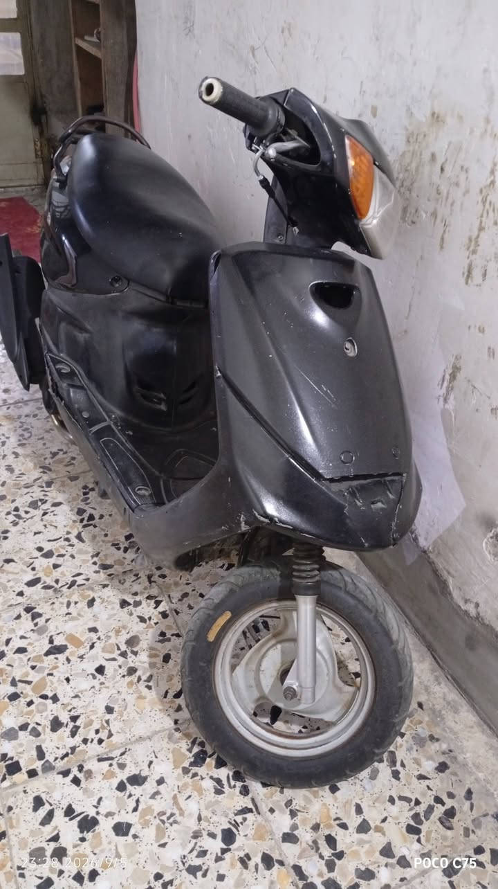 السلام عليكم دراجه ماكس قجمه دراجه خير من الله مكينه بجيس يشهد الله شلعه ومعدل وخير من الله دراجه مناقصه شي كامله اشاير كلوبات هندر سلف بس باتري بدله وسلفه رياضي دراجه نشطه  صالنصه اف ام اصليه سعر 225 وبيه مجال محتاج واريد ابيع مكاني بعد الشعب رقمي *********** متواجد عل الفيس
