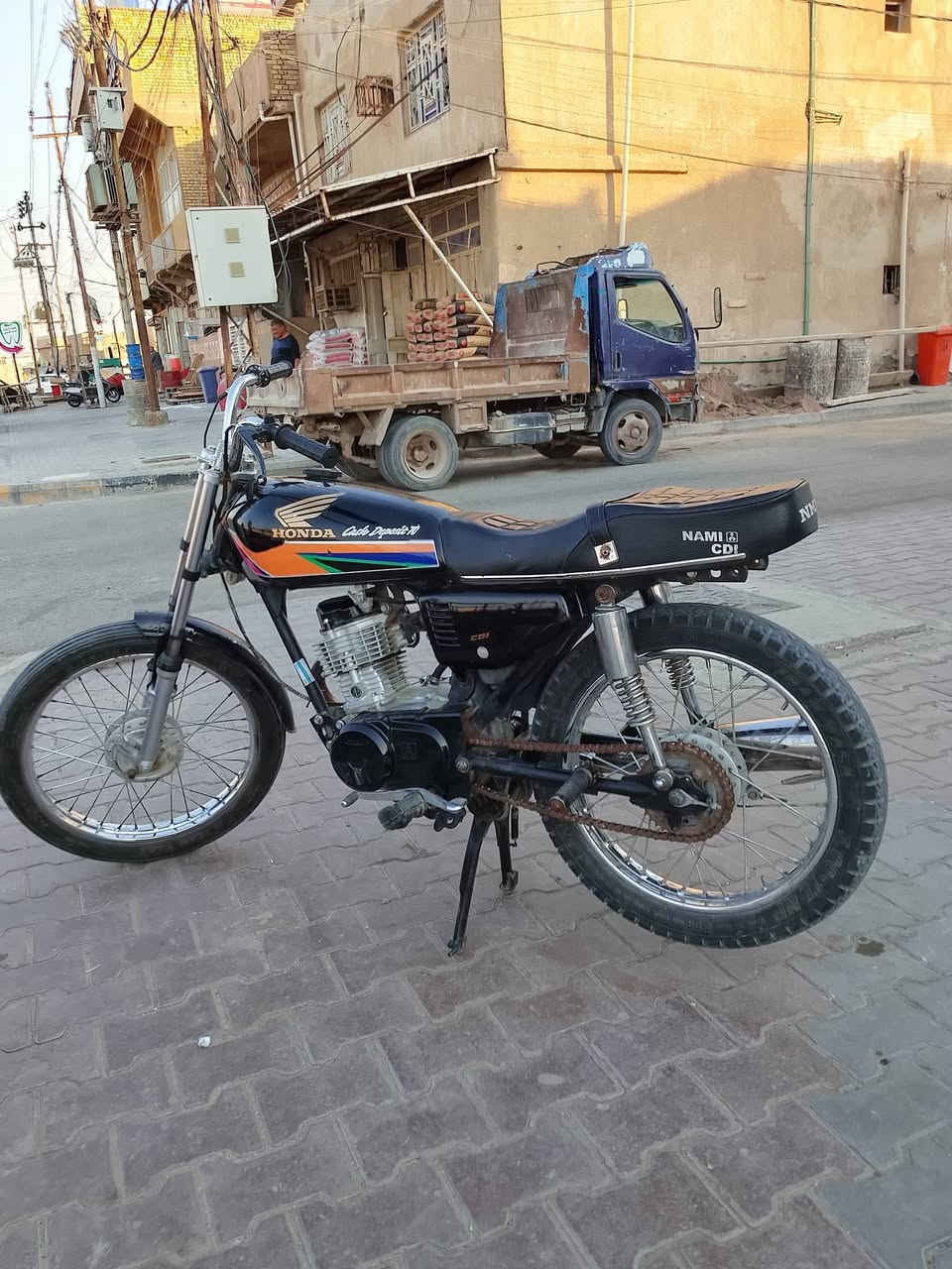 السلام عليكم دراجه تايكر 18ب425بيه مجال مكان كوت طشاش ***********
