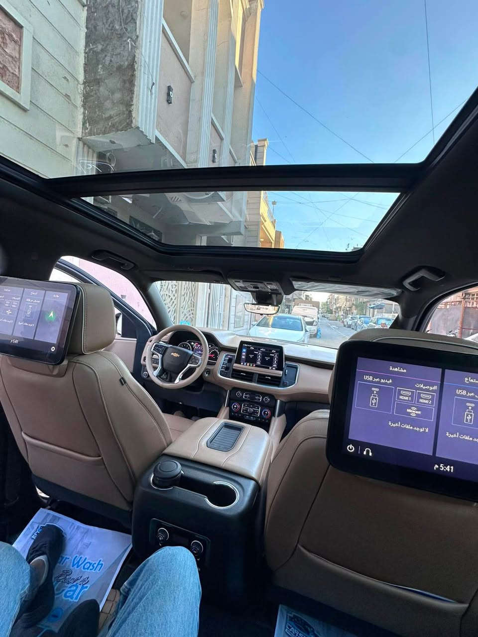 الفئة: بريمير .1
1. الموديل 2021
V8 EcoTec3 لتر 5.3 :المحرك .3
1. الممشه 70 كيلو
2. ناقل الحركة: أوتوماتيك
3. نظام الدفع: رباعي (4WD)
Air Ride + Magnetic Ride Control :التعليق .8
1. عدد المقاعد: 7 ركاب (كراسي كابتن بالصف الثاني)
2. جنوط ألمنيوم 22 إنج
3. مقاعد جلد فاخرة
4. تبريد وتدفئة للمقاعد الأمامية
5. تدفئة مقاعد الصف الثاني
6. ذاكرة حفظ لمقعد السائق
7. شاشة معلومات وترفيه كبيرة
8. Apple CarPlay 9 Android Auto
Bose نظام صوت .17
1. شحن لاسلكي للجوال
2. كاميرا 360 درجة
3. شاشة عرض على الزجاج الأمامي (HUD)
4. مرآة داخلية كاميرا رقمية
5. فتحة سقف بانوراما
6. باب خلفي كهربائي
7. تشغيل السيارة عن بُعد
8. رادار آمامي
(Adaptive Cruise Control) مثبت سرعة متكيف .26
1. نظام النقطة العمياء
2. تحذير الخروج عن المسار
3. فرملة طوارئ أوتوماتيكية
4. حساسات أمامية وخلفية
5. تعليق هوائي جكات
للتواصل *********** بغداد, العراق
