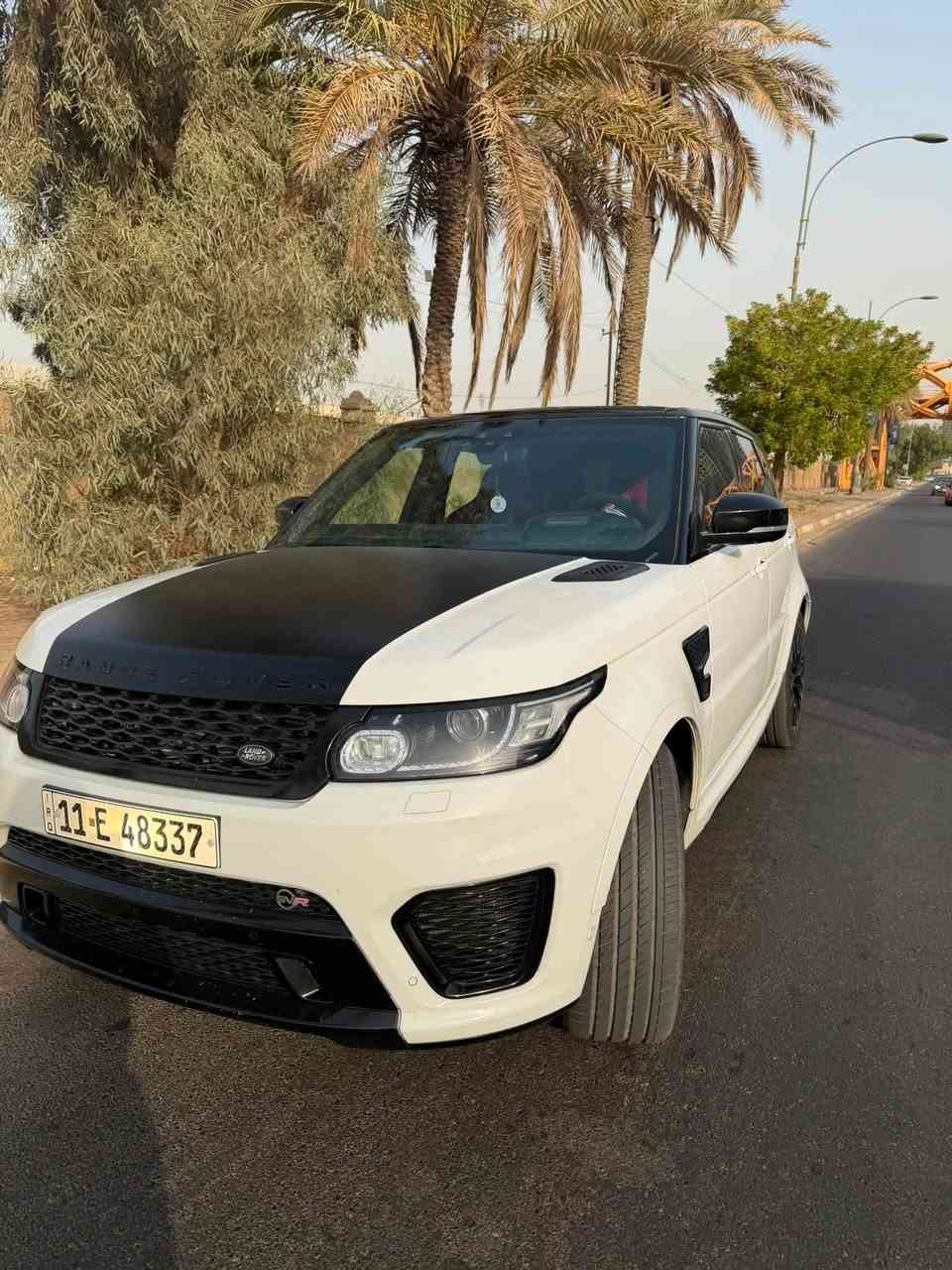الهم صلى على محمد والى محمد 
السلام عليكم شباب رانج روفر سبورت Svr اصل
الموديل 2017
السياره جديده كلش بمعنه الكلمه كلش جديده 
السياره مغلفه Ppf
ماشيه 100 الف
كير مكينه كفاله عامه من كلشي
السياره بيه بارد عله كد اصبعين فقط والباقي كفاله عامه 
والسعر كلش مناسب مكاني بغداد المنصور
اي استفسار اتصل ***********
***********
