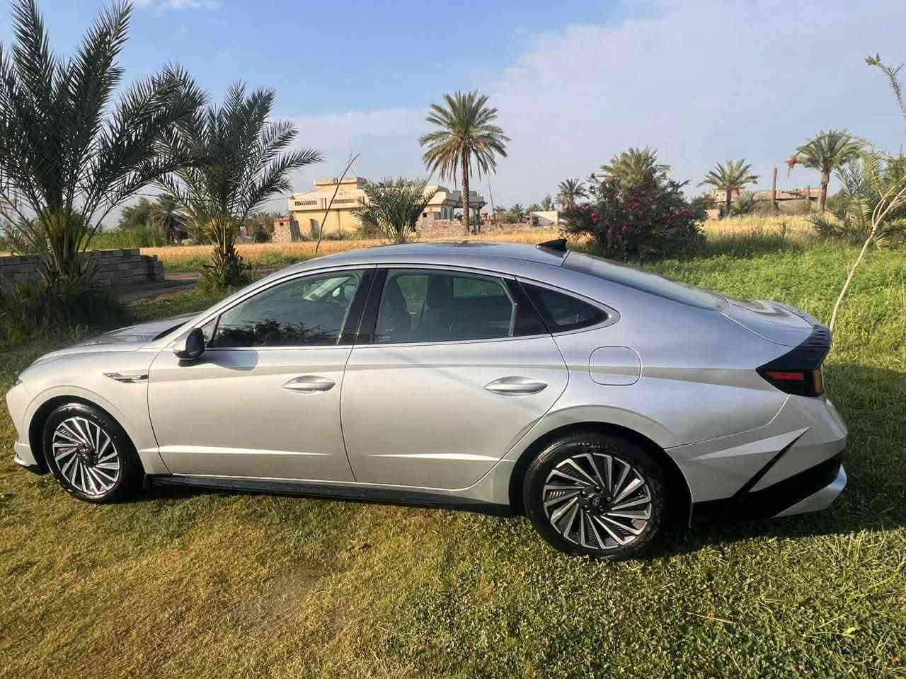 سلام عليكم سوناتا موديل 24 هايبرد مكفوله كفاله عامه للبيع فقط مكان منطقت المعامير قرب صيطره الصقور رقم الهاتف ***********
