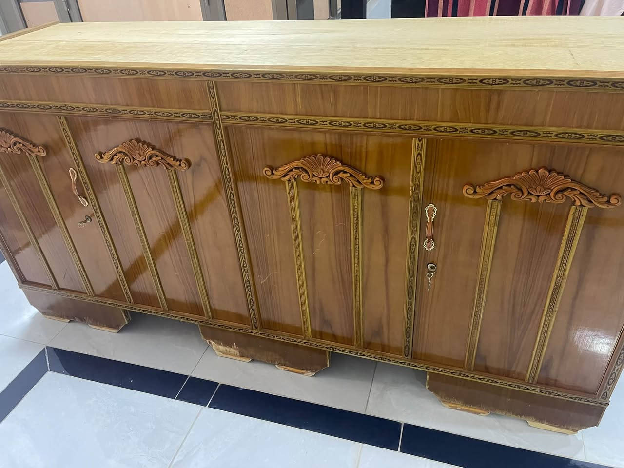 بوفيه حطاطه شغل القائم مترتين اله ربع سعرها 175 الف وبي مجال مكاني الرمادي الزراعه الاستفسار ع الرقم ***********
