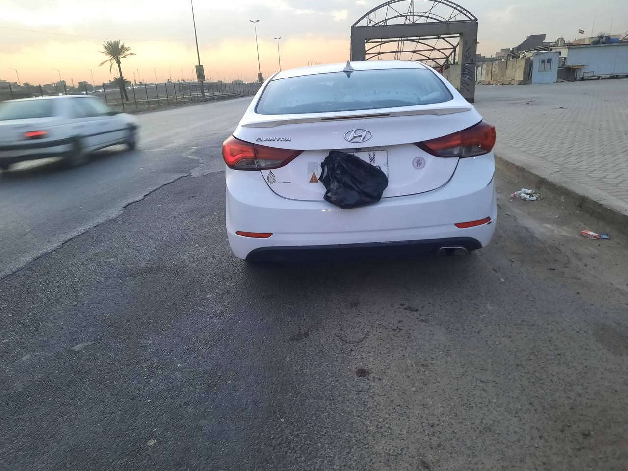 السلام عليكم النترا موديل ٢٠١٥ امريكي فول مواصفات رقم بغداد السعر ٩٥ للاستفسار ***********

