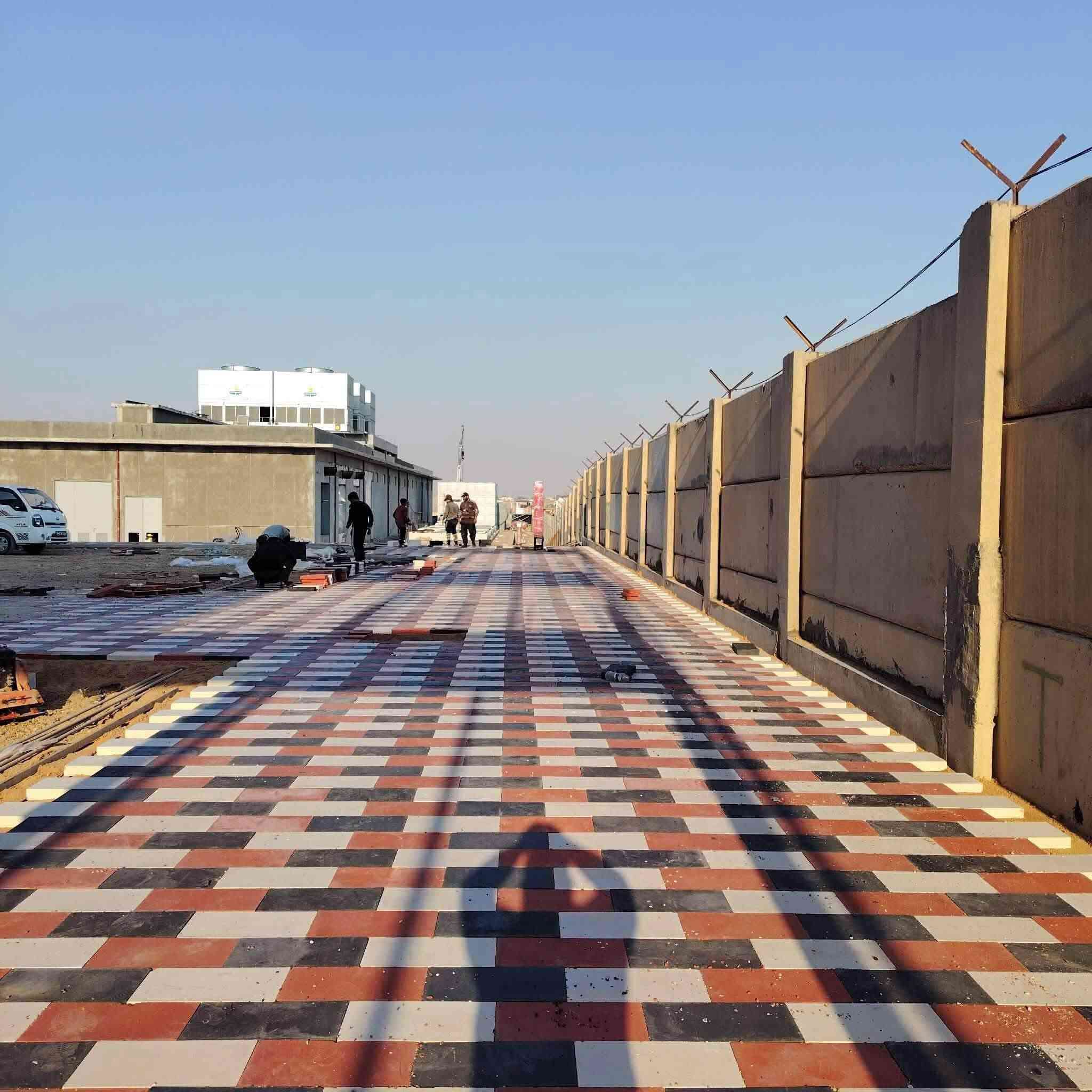 نشتغل جميع انواع المقرنص والكرمستون والساقيه شرط استلام مهندس *********** 
مقرنص انتاج جديد درجه اوله
